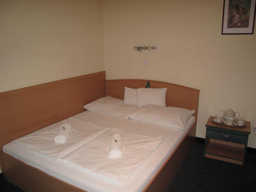 Alfred Panzio Bed and Breakfast Budapest Eksteriør billede